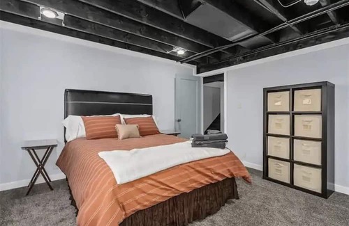 Lenexa House | Cozy 3-bedroom townhome in welcoming Lenexa with AC, WiFi NEW PROMO PRICING
