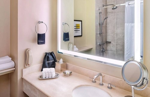 Redwood Shores House | Grand Bay San Francisco, 3 Deluxe King, Pets Are Allowed!