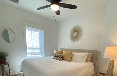 Cape San Blas House | Superb 5-bedr home on Cape San Blas w/WiFi, AC, Pool access, 4 min walk to beach