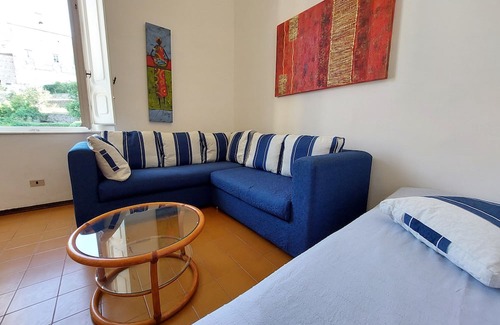 Poggio Apartment | Historic charme with swimming pool & WiFi