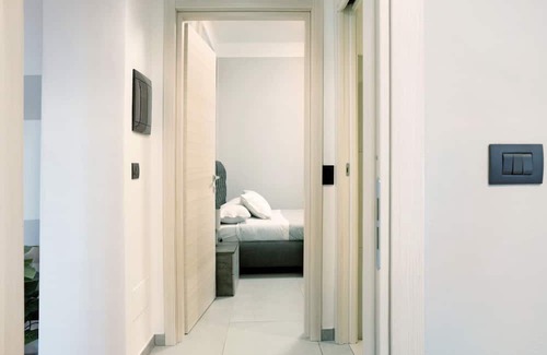 Saluzzo Apartment | Apartment 'Civico 16' with Balcony