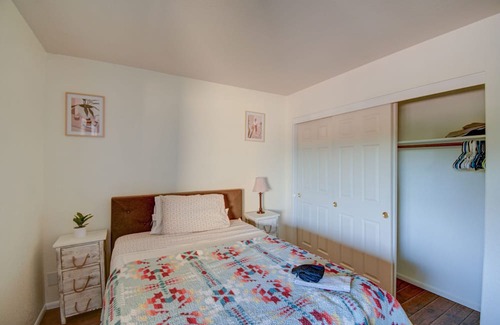 Pleasant Valley Estates Condo | Cholla Cove 2 BR Gem - Paradise Valley Golfer's Oasis