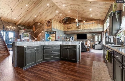 Princeton Other | Beautiful Country barn PET friendly Home