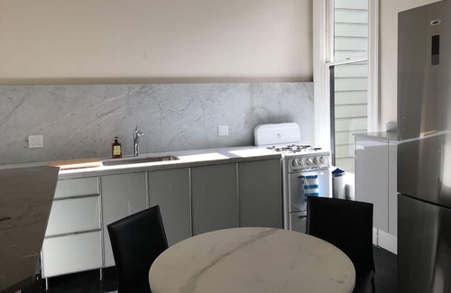 Hayes Valley Apartment | Perfect Hayes Valley 2BR flat, comfort + convenience