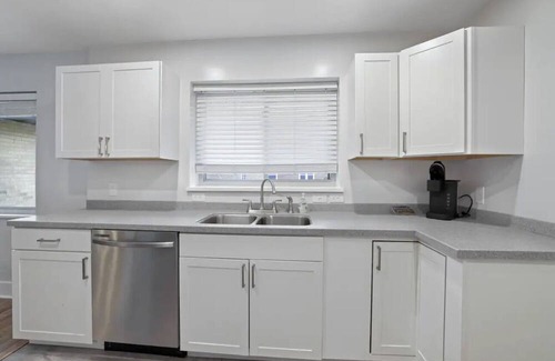Dayton House | Terrific 3-bedroom house in Dayton with WiFi, AC