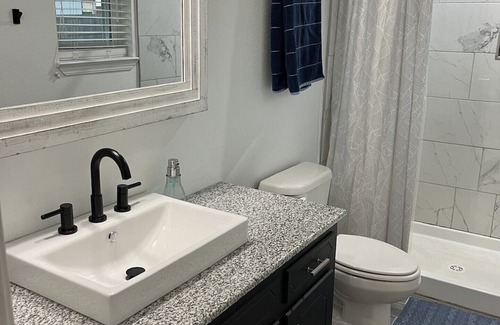 Russellville House | Cozy house in a friendly neighborhood in the heart of Russellville