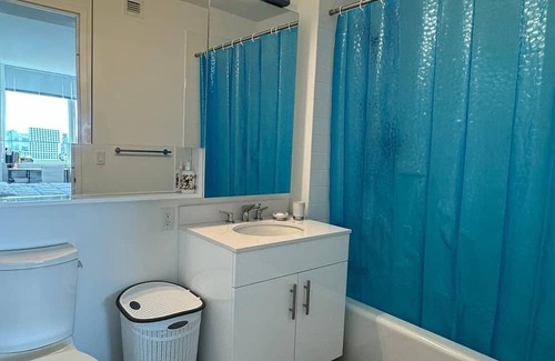 Hunters Point Apartment | Great one bedroom studio in a great neighborhood.