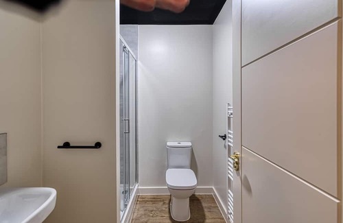 Southport Apartment | Renaissance 3: 1 BR in Southport's Premier Block