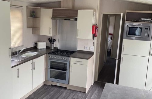 Rhyl Cabin | Captivating 3-Bed Cabin in Rhyl