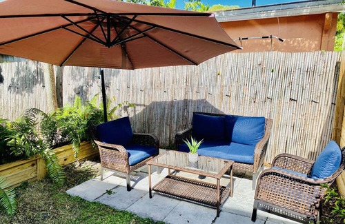Croissant Park House | Your Cozy 1-bedroom🏡Home away from Home near FLL✈️Beaches🏝NightLife💃🕺