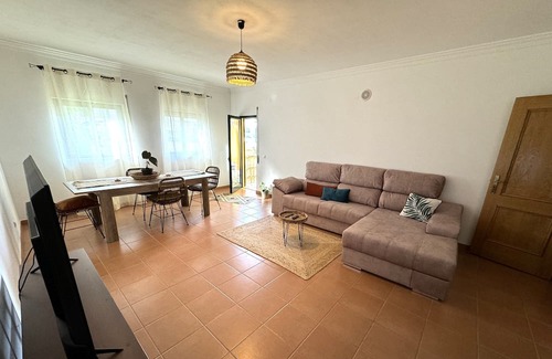 Branqueira Condo | Stunning 2 Bedroom Flat With Swimming Pool in Albufeira - 5 min From the Beach!