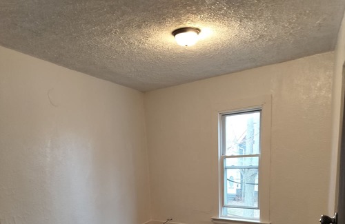 Conneaut Apartment | Quite residential building with roof access for the eclipse. close to lake Erie