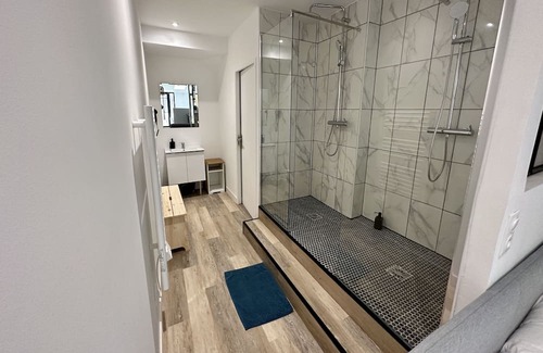 Centre Erlon Apartment | Maputo, Studio Avec Baignoire Balnéo