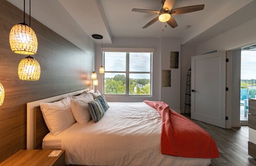 Merritt Island Apartment | Luxury Condo with Pool and Gym at Cape Crossing