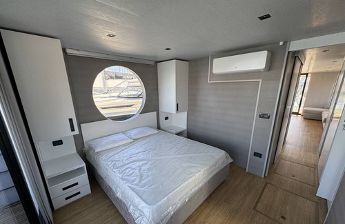 Marina di Ravenna Boat Rental | Houseboat, Marina di ravenna, Marinara, Cervia, yachts, suit, casa galleggiante