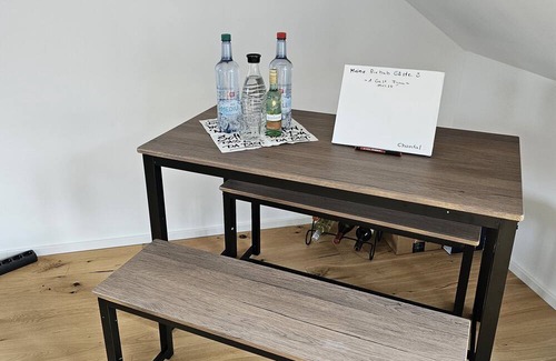Braunsfeld Apartment | Zentrale, Ruhig, Helle 55qm Ferienwohnung ab 1 N ~ DG