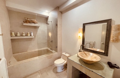 Benito Juarez House | Casa Grande in the Romantic Zone