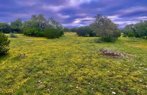 Telegraph House | Exclusive 500 Acre High Fenced Ranch, Awesome Big Sky Views, Total Eclipse
