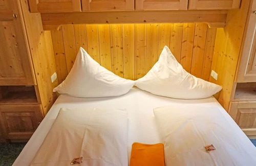 Mathon Apartment | Beautiful apartment for 4 guests with WIFI, TV, balcony and parking