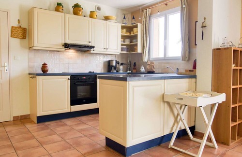 Nans-les-Pins Apartment | Nice apartment for 6 people with WIFI, pool, TV, terrace and parking