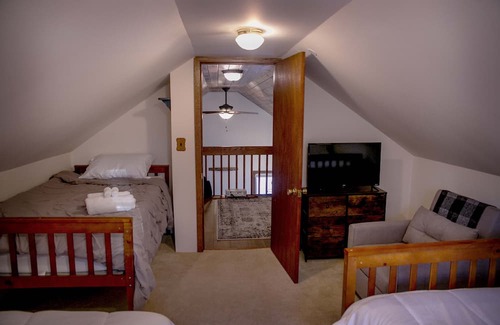 Bradford House | Wagner Road Retreat-Lamoka Lake