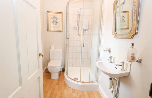 Tunstead Cottage | THE COACH HOUSE, pet friendly, with pool in Stalham