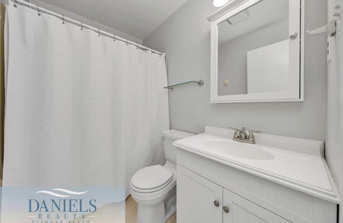 Lower Township Condo | Bayside Beauty in Wildwood Crest with a large deck, bikes, and beach extras!