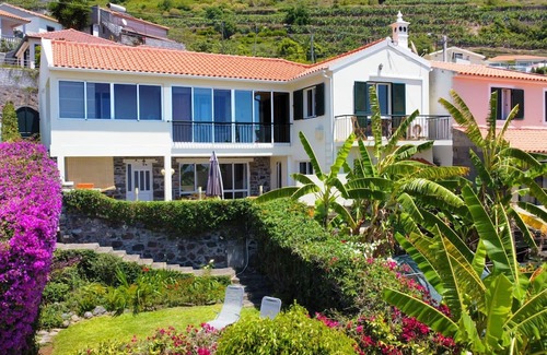 Arco da Calheta House | Bohome Nest by LovelyStay