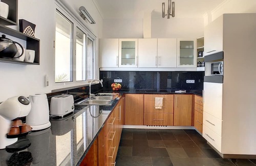 Arco da Calheta House | Villa Palmera by LovelyStay