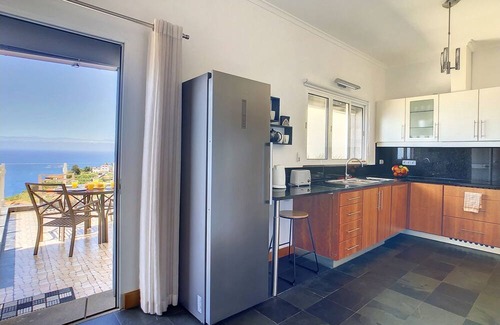 Arco da Calheta House | Villa Palmera by LovelyStay