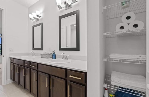 Hunt Club House | Lake-house in WestPalmBeach