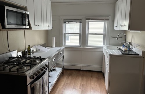 Manasquan House | 5 Minutes walking distance to beach! cozy, clean place to staying.