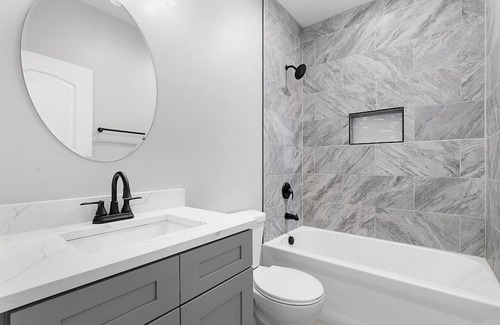 Grand Boulevard Condo | Luxe living awaits in our newly built condo in the artsy Bronzeville district
