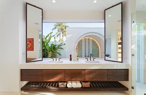 Surfers Paradise Villa | Masterpiece in the heart of ISL Capri