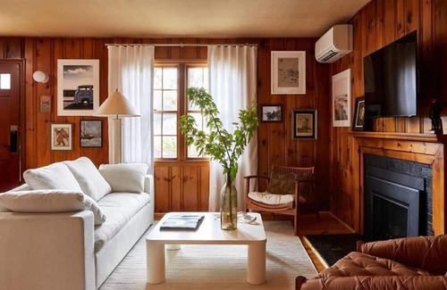 Dennis Port Cottage | New in June! Small Dog Friendly, Linens Included