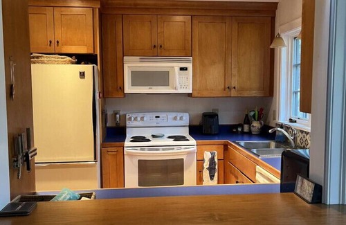 Bayville House | Topside by Sea Maine