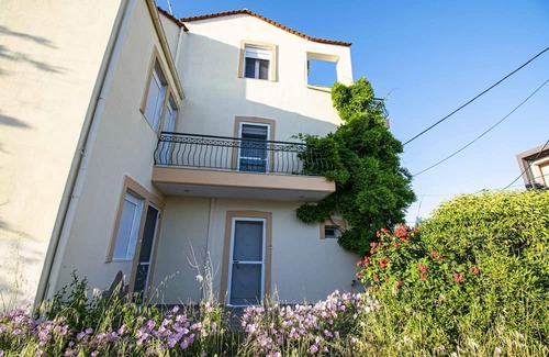 Nea Propontida Resort | Alkiviadis Maisonette by RentalsPro