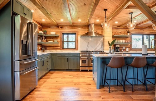 Carbon Hill Cabin | Hocking Hills Hidden Falls Lodge