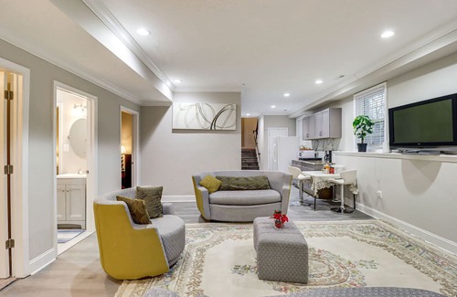 Coral Hills Apartment | Cozy Capitol Heights Abode: 6 Mi to National Mall