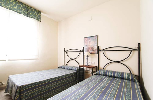 Reus Ski Chalet | AIGUESVERDS HomeStay By Turismar