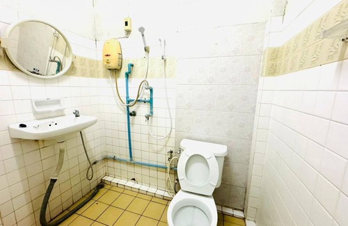 Saen Suk Hotel | OYO 75484 My Home Guesthouse