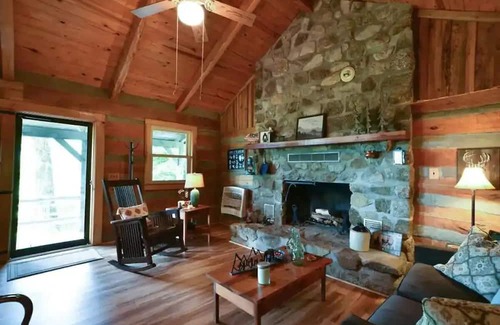 Peaks Cabin | Skywatch Private Cabin Retreat with EV Charger