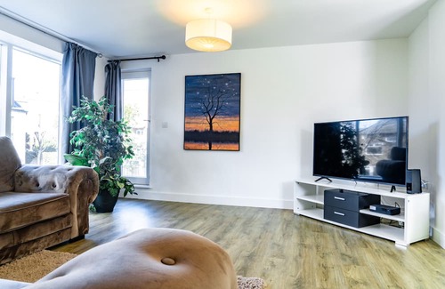Cambridge City Centre Apartment | Inviting 2-bed Apartment in Cambridge