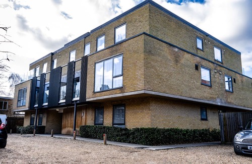 Cambridge City Centre Apartment | Inviting 2-bed Apartment in Cambridge