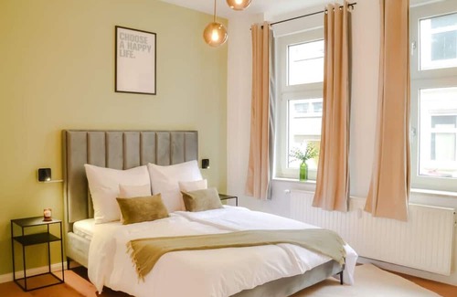 Ostviertel Apartment | Milpau: Studio Nespresso Netflix Terrasse