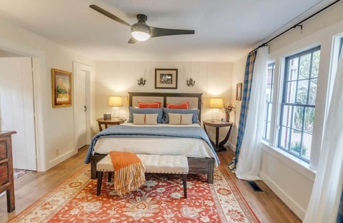 Mirror Lake House | Newly renovated! "Wingina Cottage" in Mirror Lake