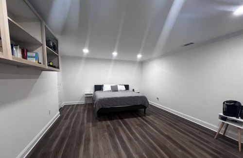 Cumming House | Location! Basement rental:1 bed, 1 bathroom. 5 min to shopping and Lake Lanier.