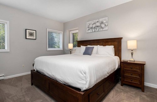Nellysford Condo | Overlook 04 with Wintergreen Advantage