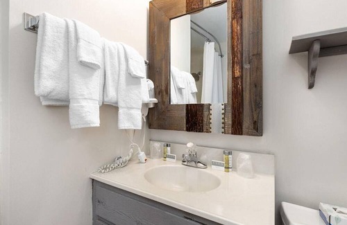 Wintergreen Condo | Mountain Inn Studio 97 with Wintergreen Advantage