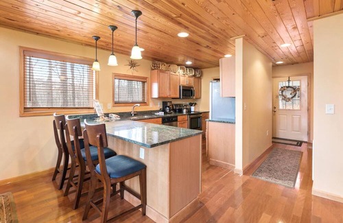 Nellysford House | The Osprey with Wintergreen Advantage